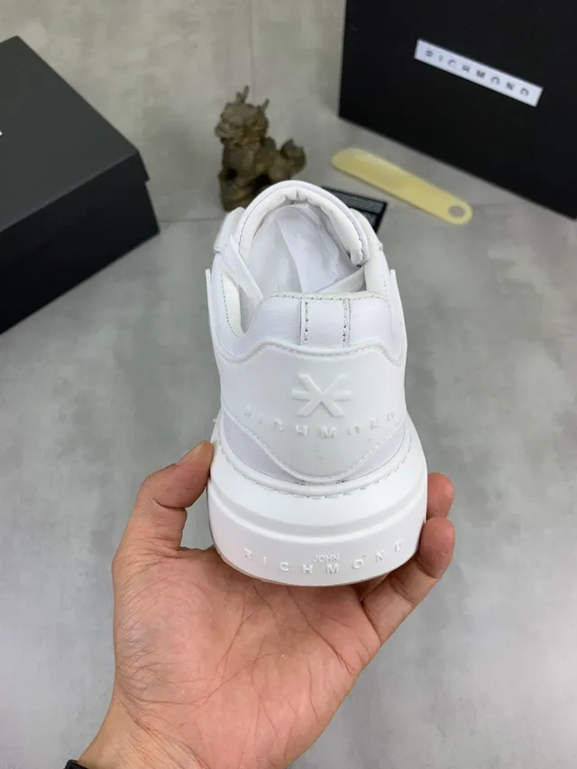 White Black Leather-Like Upper Thick Platform Sole Sneakers 3