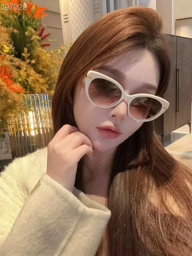 White Cat-Eye Gradient Lens Sunglasses 4