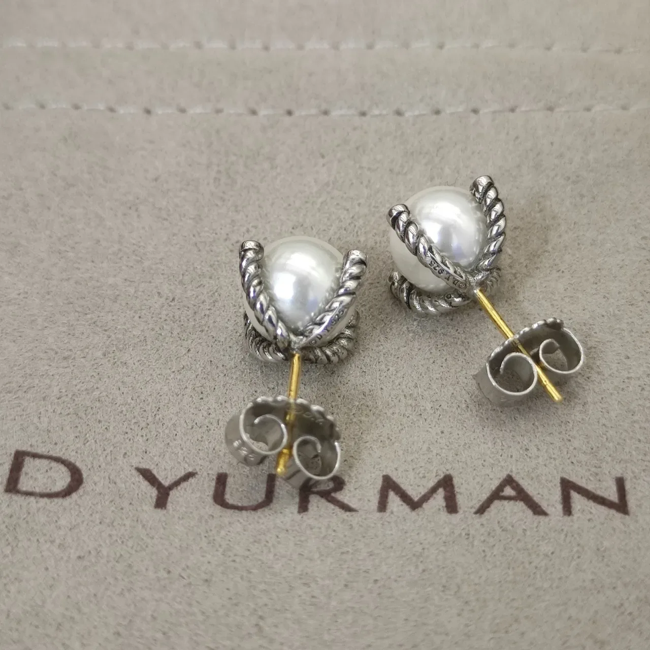 White Gold Pearl Studs Twisted Wire Prongs Earrings 2