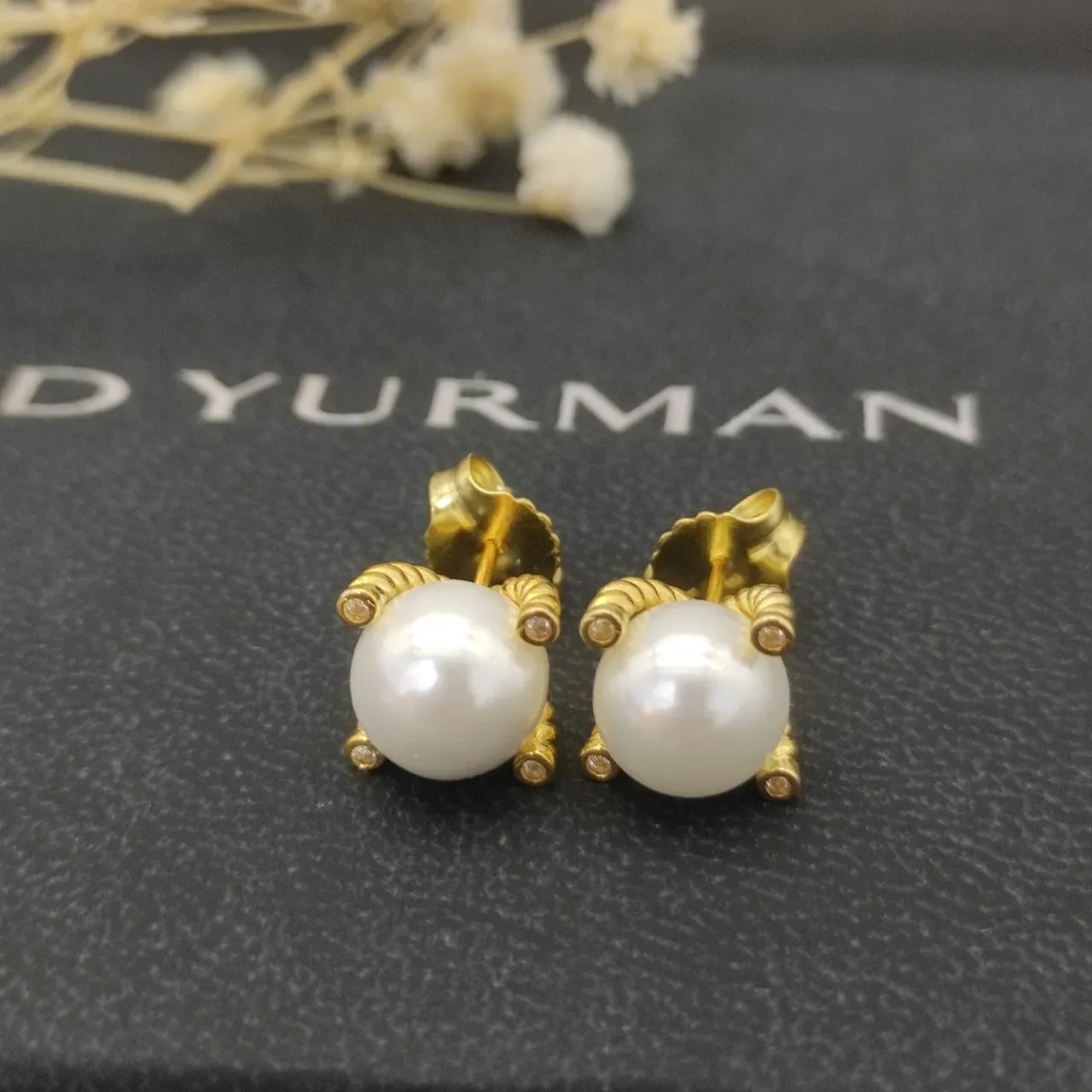 White Gold Pearl Studs Twisted Wire Prongs Earrings 3
