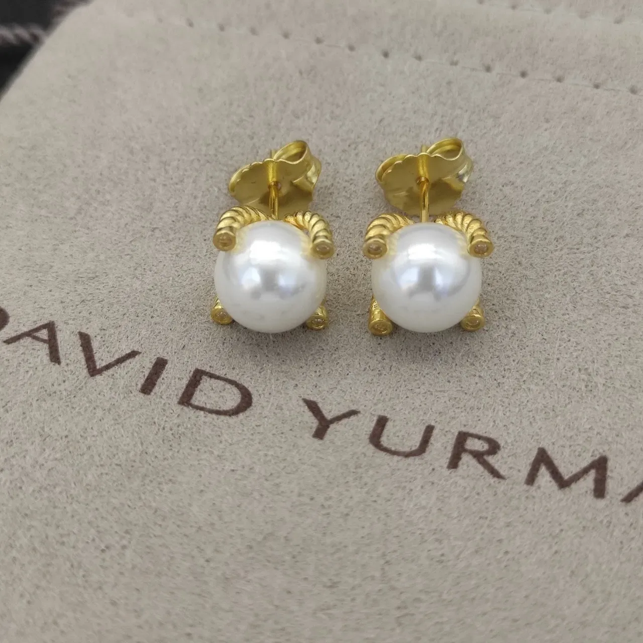 White Gold Pearl Studs Twisted Wire Prongs Earrings 6