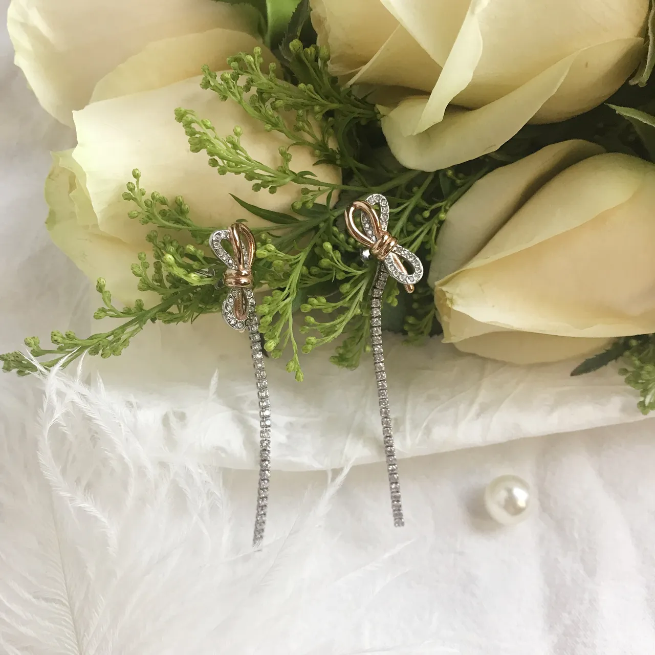 White Pink Pearl-Trimmed Circular Mesh Jewelry 2