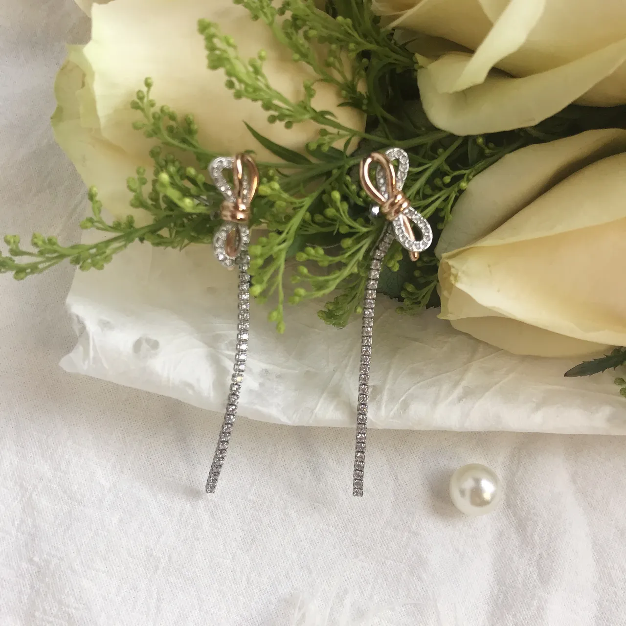 White Pink Pearl-Trimmed Circular Mesh Jewelry 3