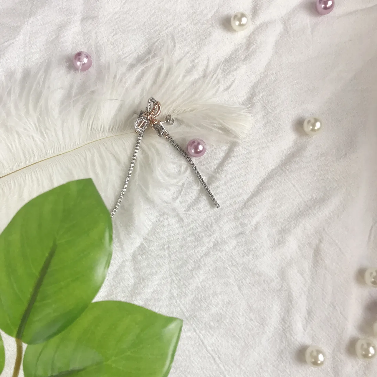 White Pink Pearl-Trimmed Circular Mesh Jewelry 4