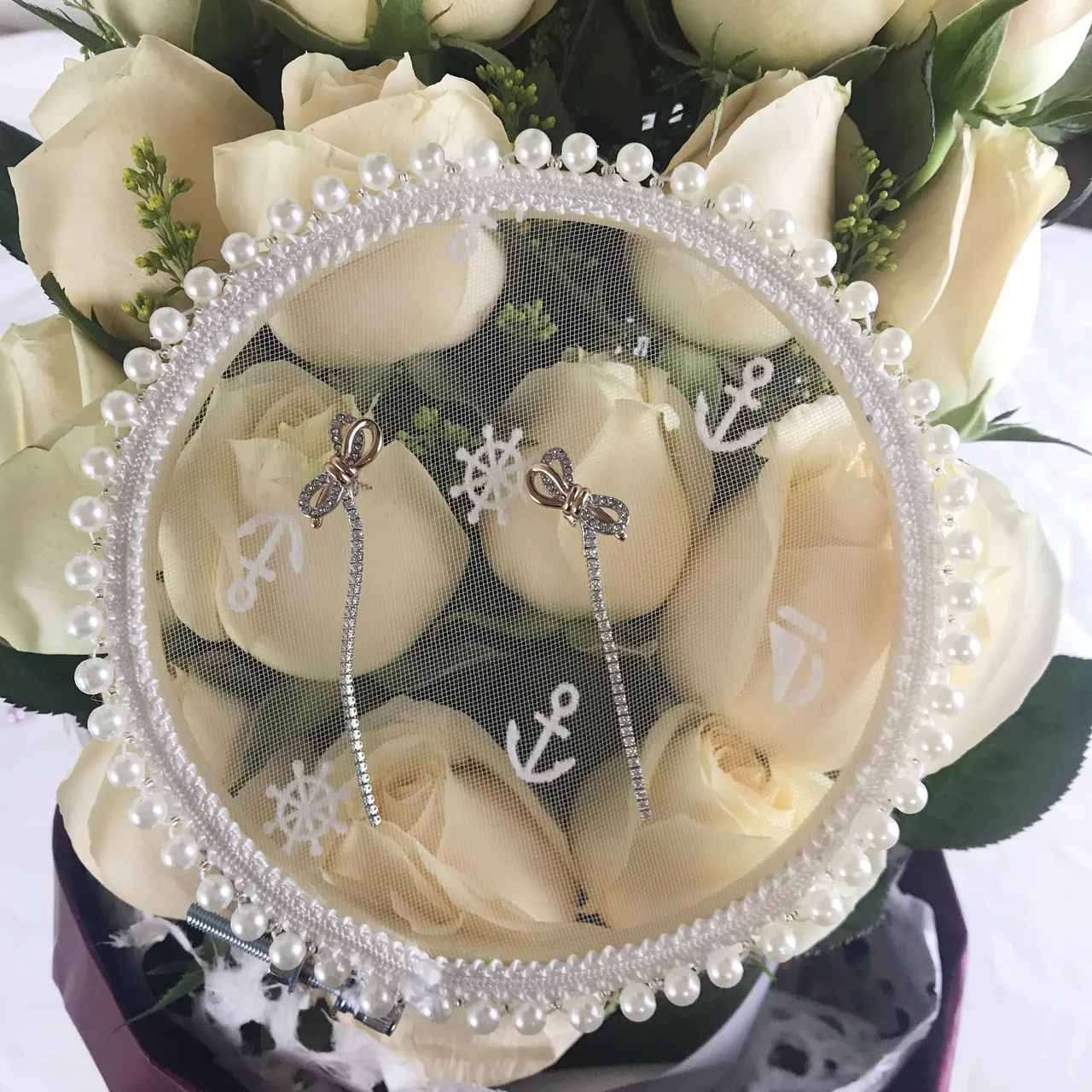 White Pink Pearl-Trimmed Circular Mesh Jewelry 6
