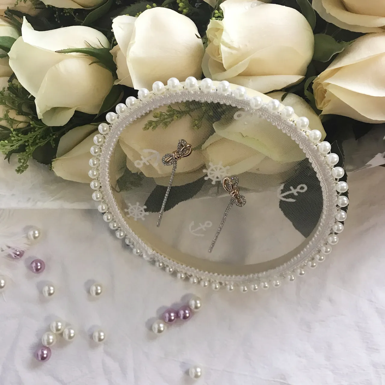 White Pink Pearl-Trimmed Circular Mesh Jewelry 8