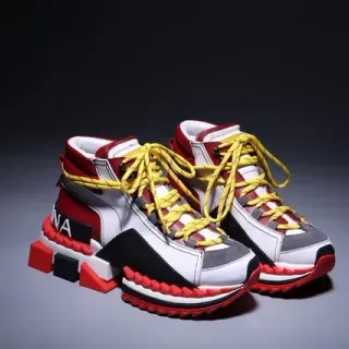 Zapatillas altas arquitectónicas blancas rojas negras amarillas