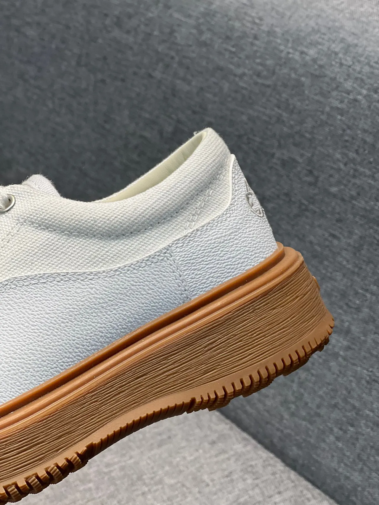 White Textured Platform Oxford Casual Shoe 9