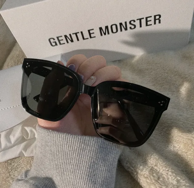 Gentle Monster Lunettes de soleil oversized angulaires cat-eye 5