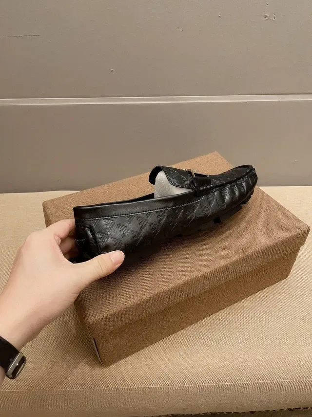 Giorgio Armani Black Gold Embossed Eagle Motif Horsebit Buckle Loafer 8