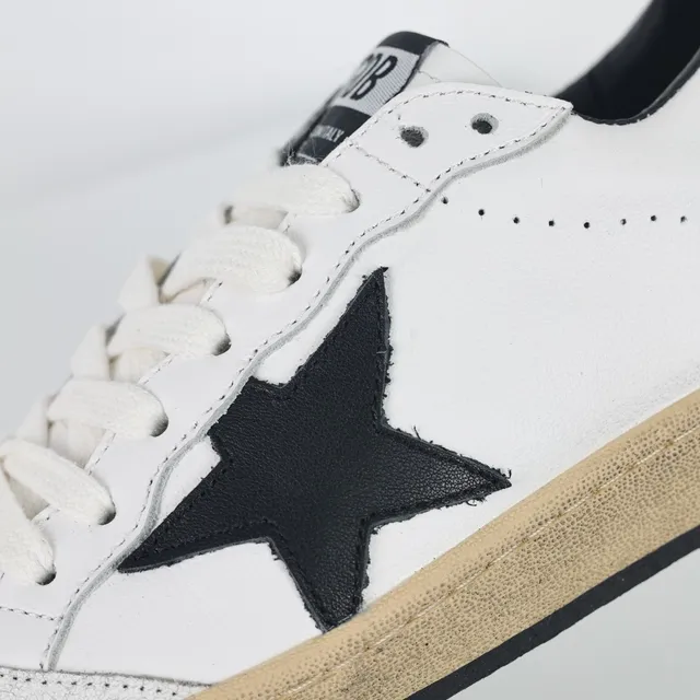 Golden Goose Super-Star blanco negro estrella zapatillas lifestyle 6