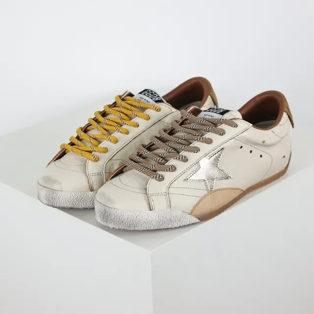 Golden Goose Superstar Bege Prata Couro Desgastado Logotipo Estrela Metálico Sneakers Lifestyle 2