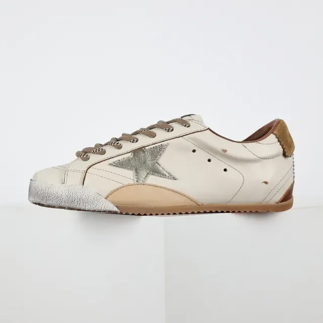 Golden Goose Superstar Bege Prata Couro Desgastado Logotipo Estrela Metálico Sneakers Lifestyle 9