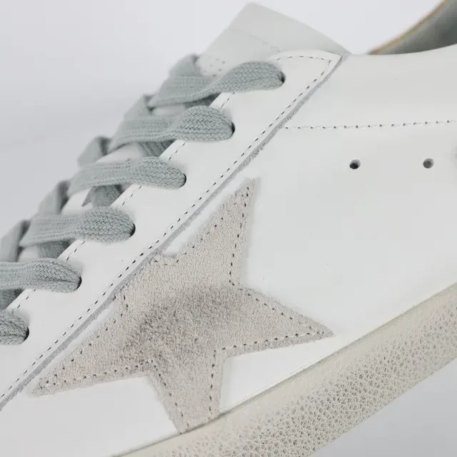 Golden Goose Superstar Sneakers Lifestyle Blanc et Or Usés 6