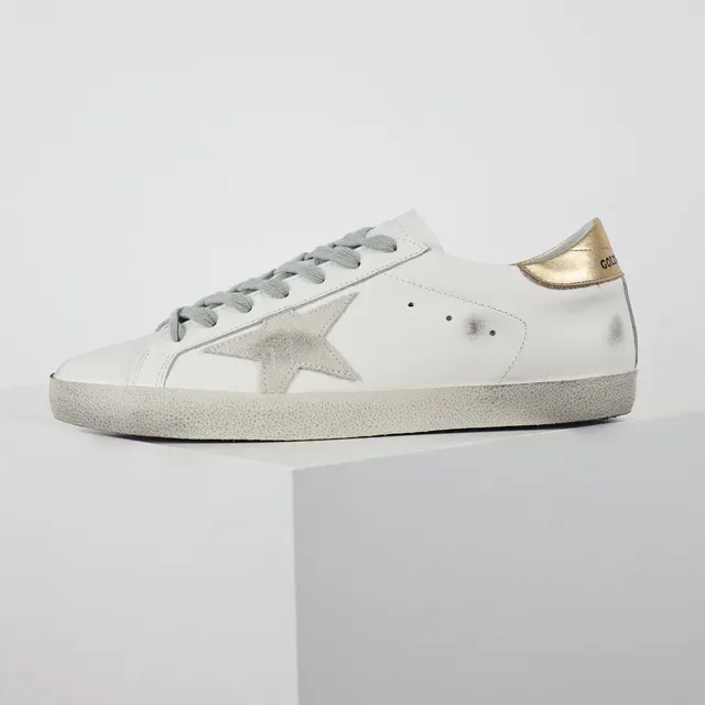 Golden Goose Superstar Sneakers Lifestyle Blanc et Or Usés 9