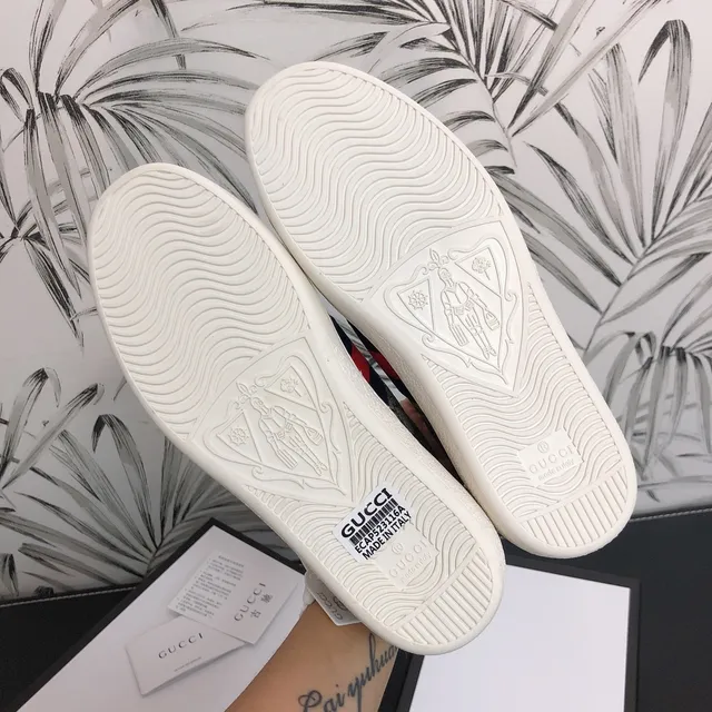 Gucci Ace GG Supreme Canvas Web Stripe Lifestyle Sneakers 2