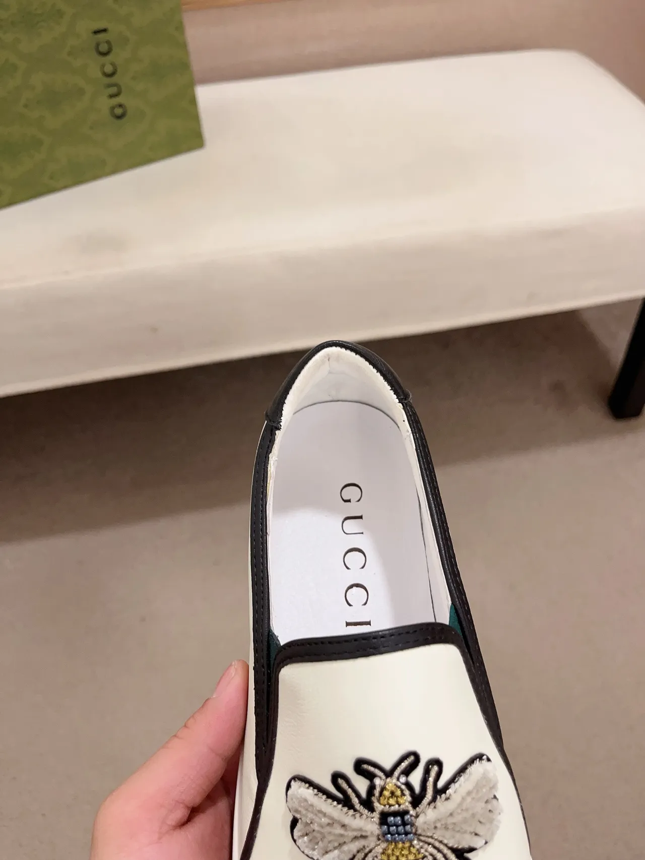 Gucci Ace Loafer blanc noir abeille brodée cuir chaussure slip-on loafers 6