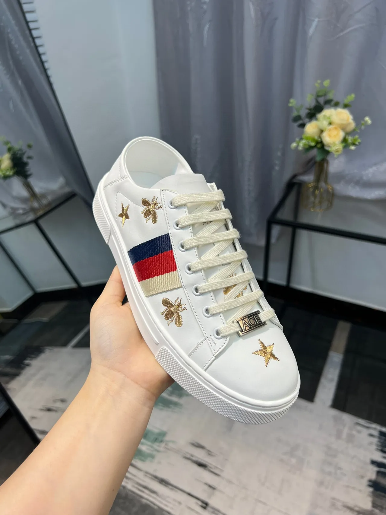 Gucci Ace White Embroidered Bee and Star Lifestyle Sneakers 7
