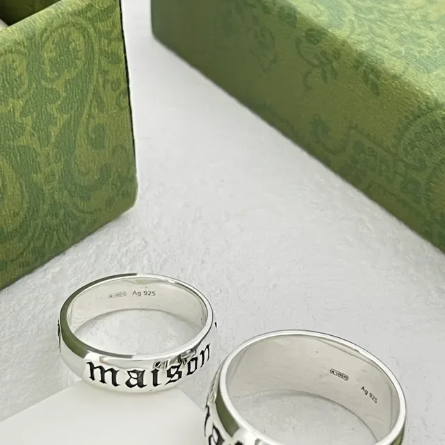 Gucci Amour Interlocking G Engraved Silver Rings 4