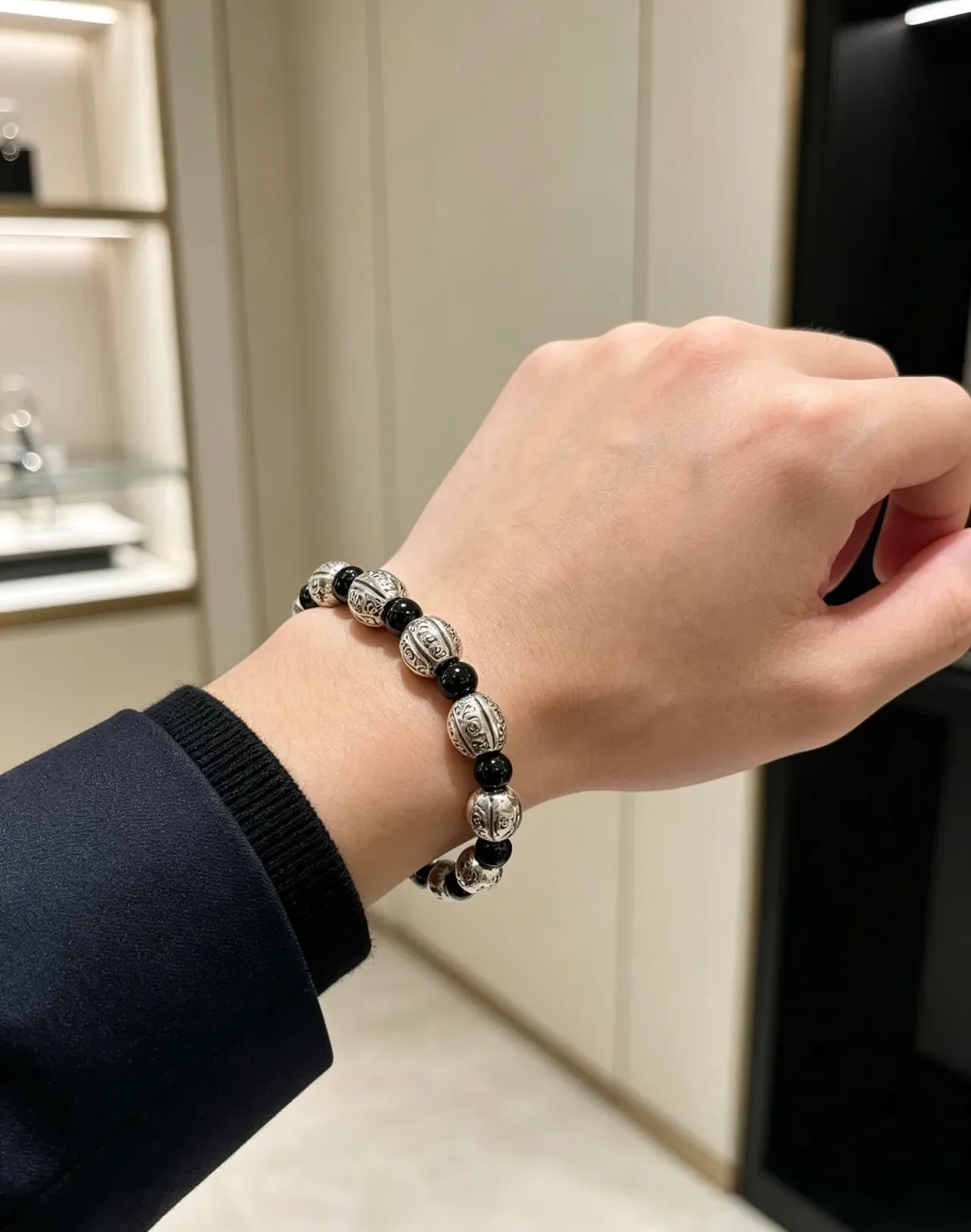 Gucci Beaded Engraved Silver and Black Bracelet 5