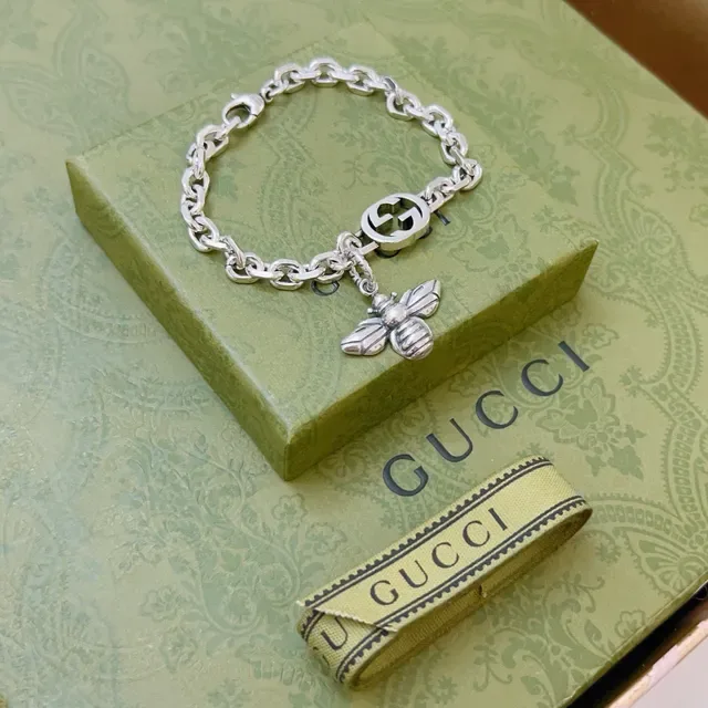 Gucci Bee Charm Silver Chain Bracelet 6