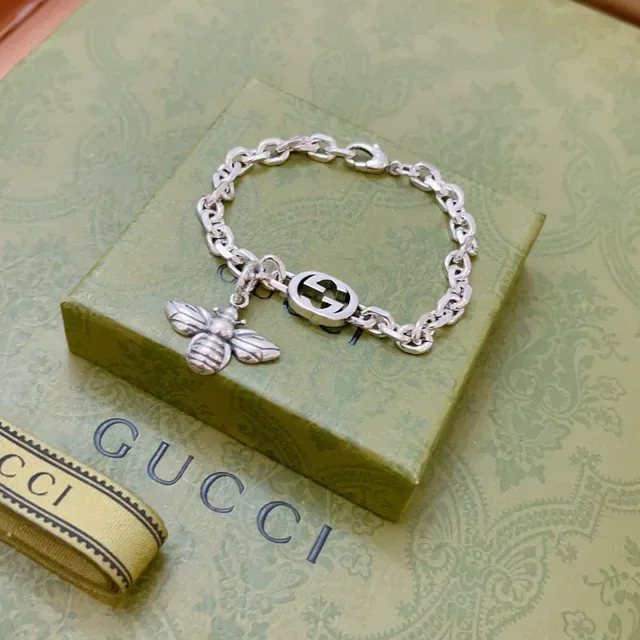 Gucci Bee Charm Silver Chain Bracelet 9