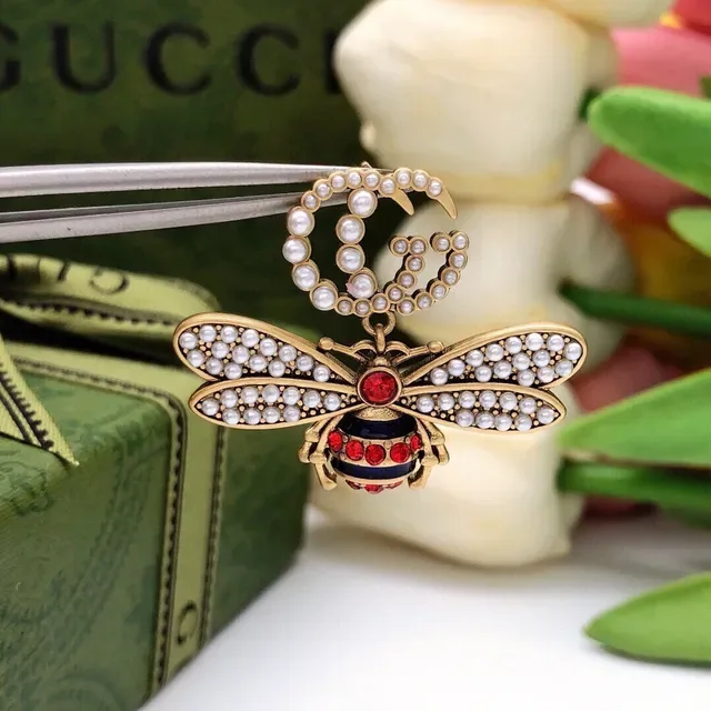 Gucci Bee Pearl and Enamel Earrings 5