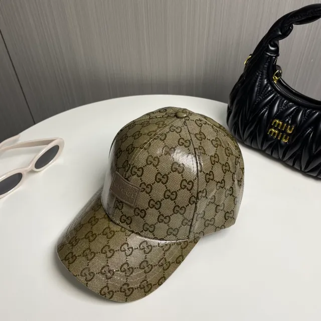 Casquette de baseball Gucci beige marron GG monogramme toile cuir plaque marque 7