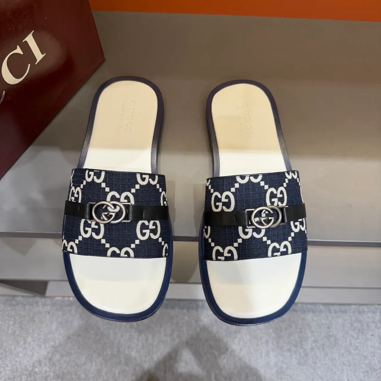 Gucci Negro Beige GG Monogram Lona Correa Interlocking G Hebilla Metal Zapatillas 8