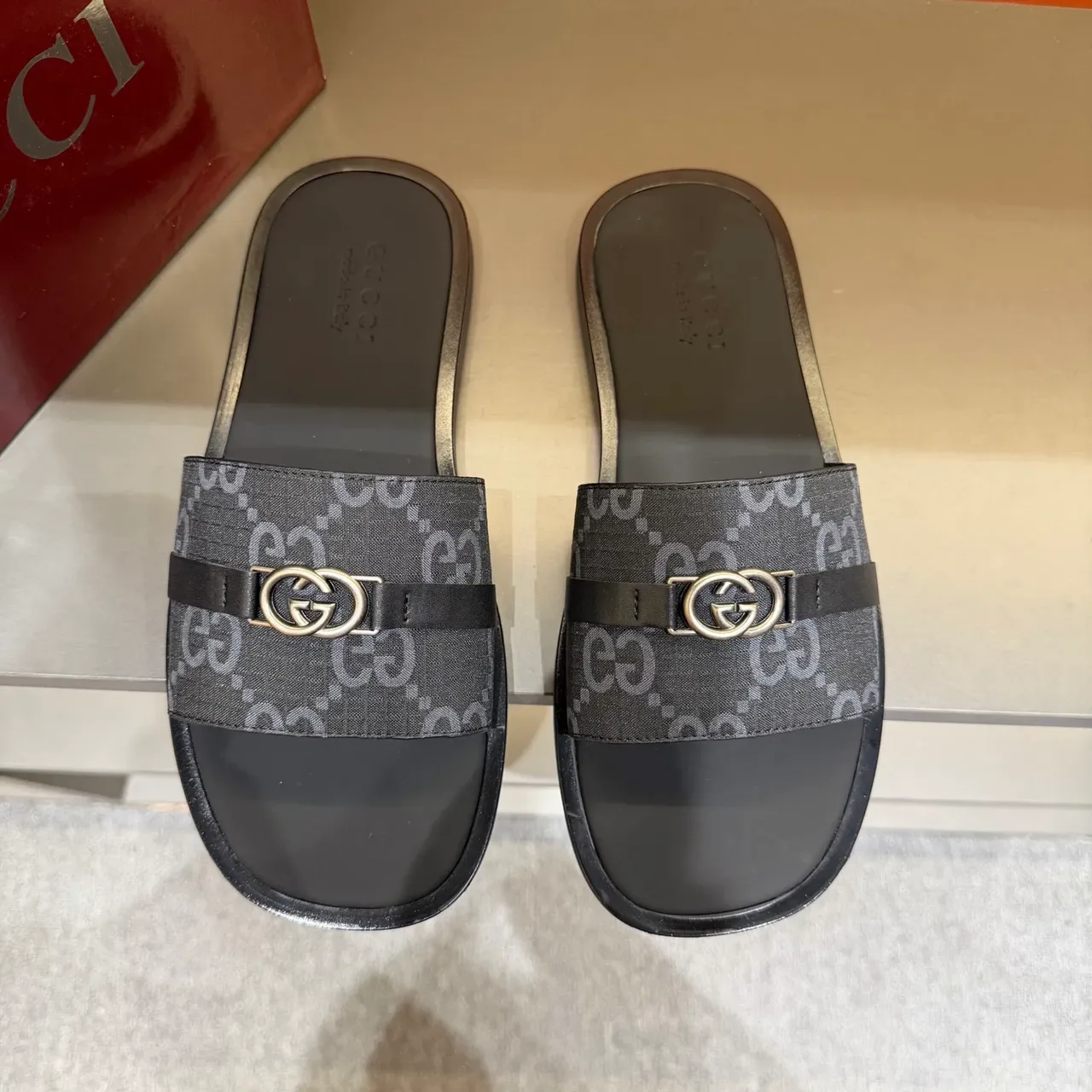 Gucci Negro Beige GG Monogram Lona Correa Interlocking G Hebilla Metal Zapatillas 9