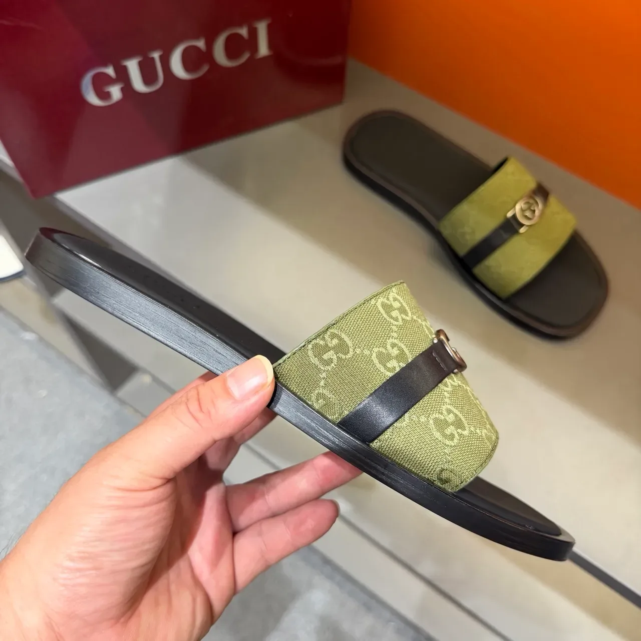 Gucci Negro Beige GG Monogram Lona Correa Interlocking G Hebilla Metal Zapatillas 14