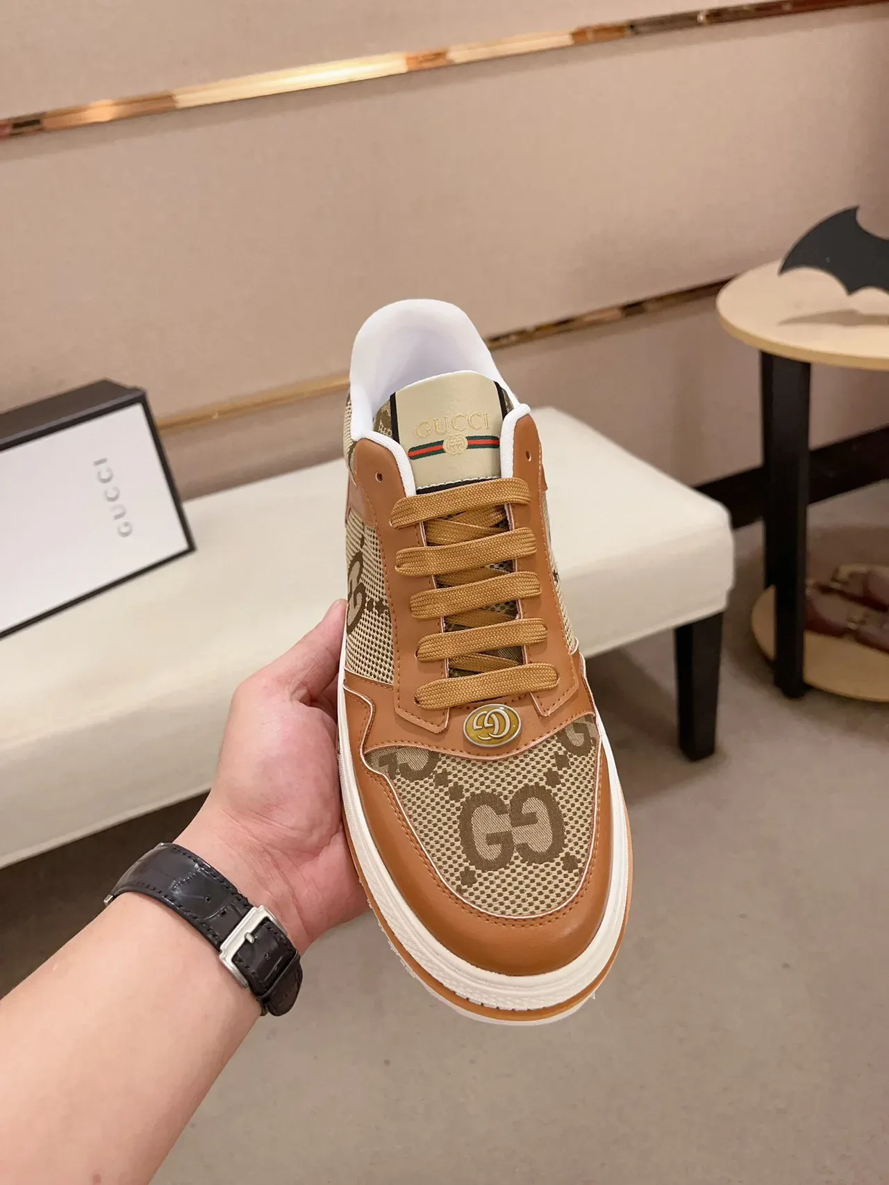 Gucci Tênis Lifestyle Marrom Bege Low-Top de Material Misto 2