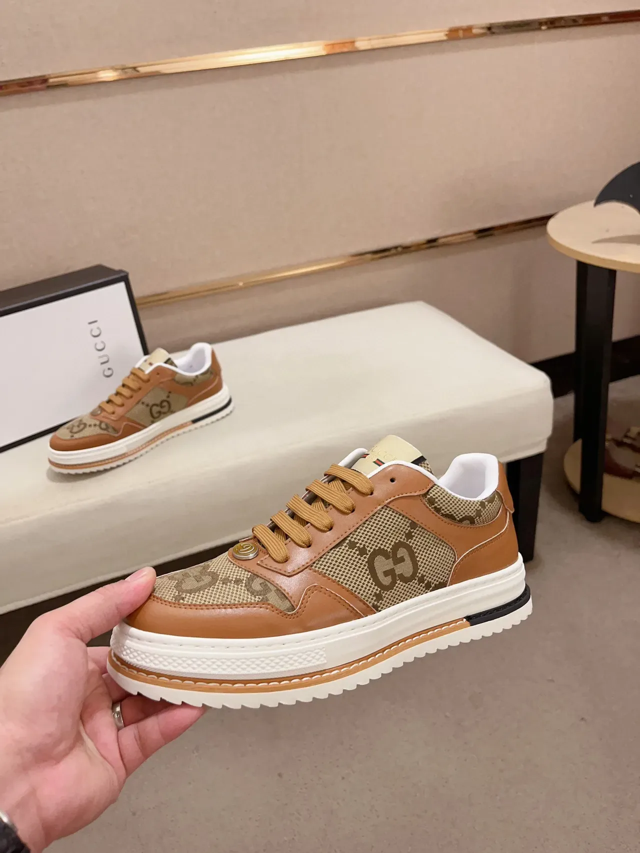 Gucci Tênis Lifestyle Marrom Bege Low-Top de Material Misto 3