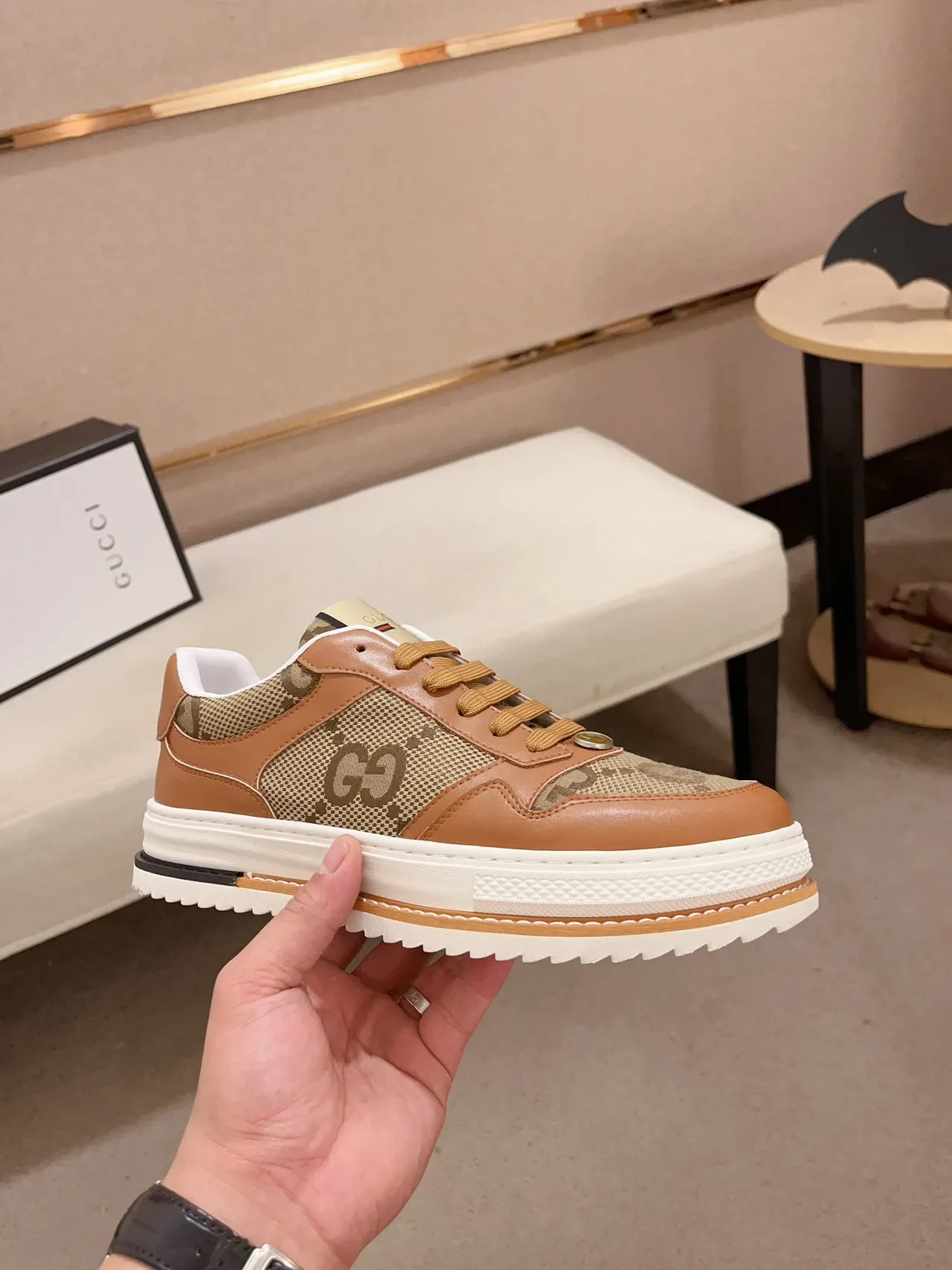 Gucci Tênis Lifestyle Marrom Bege Low-Top de Material Misto 4