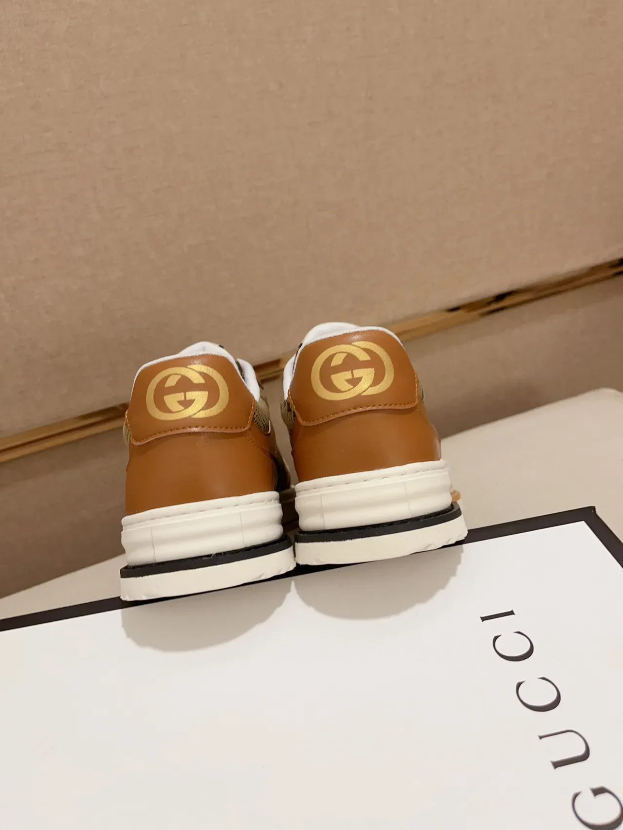 Gucci Tênis Lifestyle Marrom Bege Low-Top de Material Misto 8