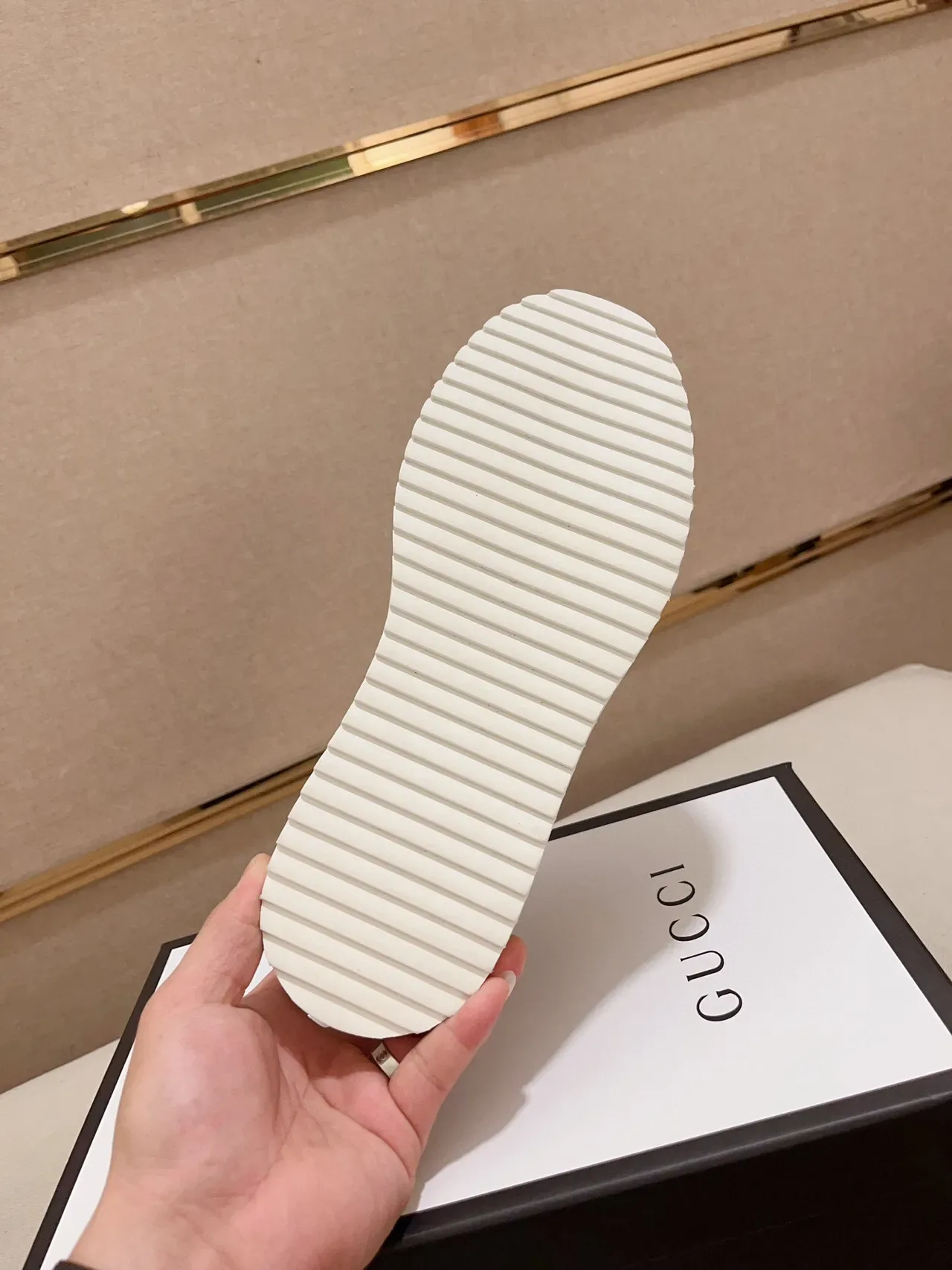 Gucci Tênis Lifestyle Marrom Bege Low-Top de Material Misto 9