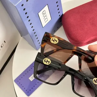 Gucci Brown Black Rectangular Oversized Thick Acetate Frame Sunglasses
