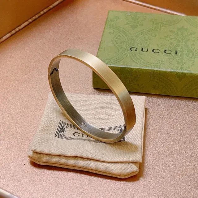 Gucci Brushed Gold-Tone Hinged Bangle Bracelet 7