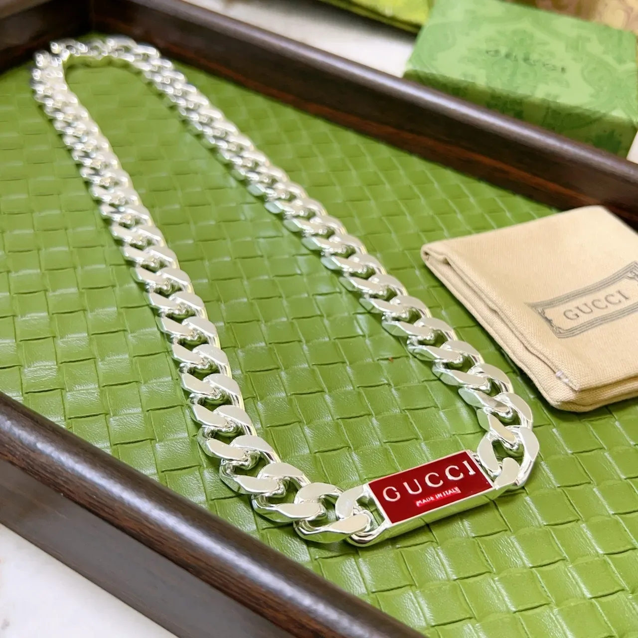 Gucci Curb-Link Chain Silver Red Enamel Plaque Clasp Necklace 7