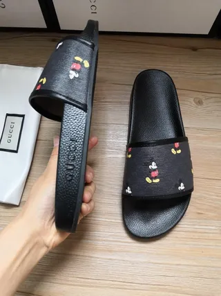 Gucci Disney Mickey Mouse Embroidered Black Slippers 7