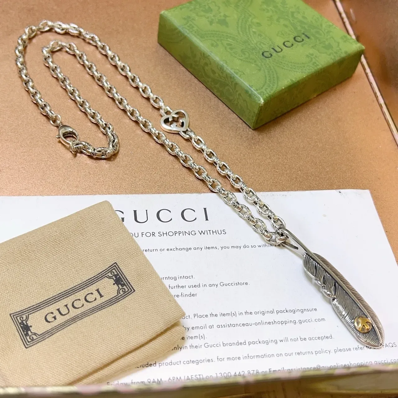 Gucci Feather Pendant Silver Gold Oval-Link Chain Textured Necklace 7