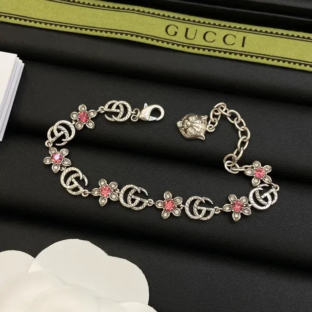 Gucci Flora Silver Pink Interlocking GG Motif Floral Embellishment Necklace 2