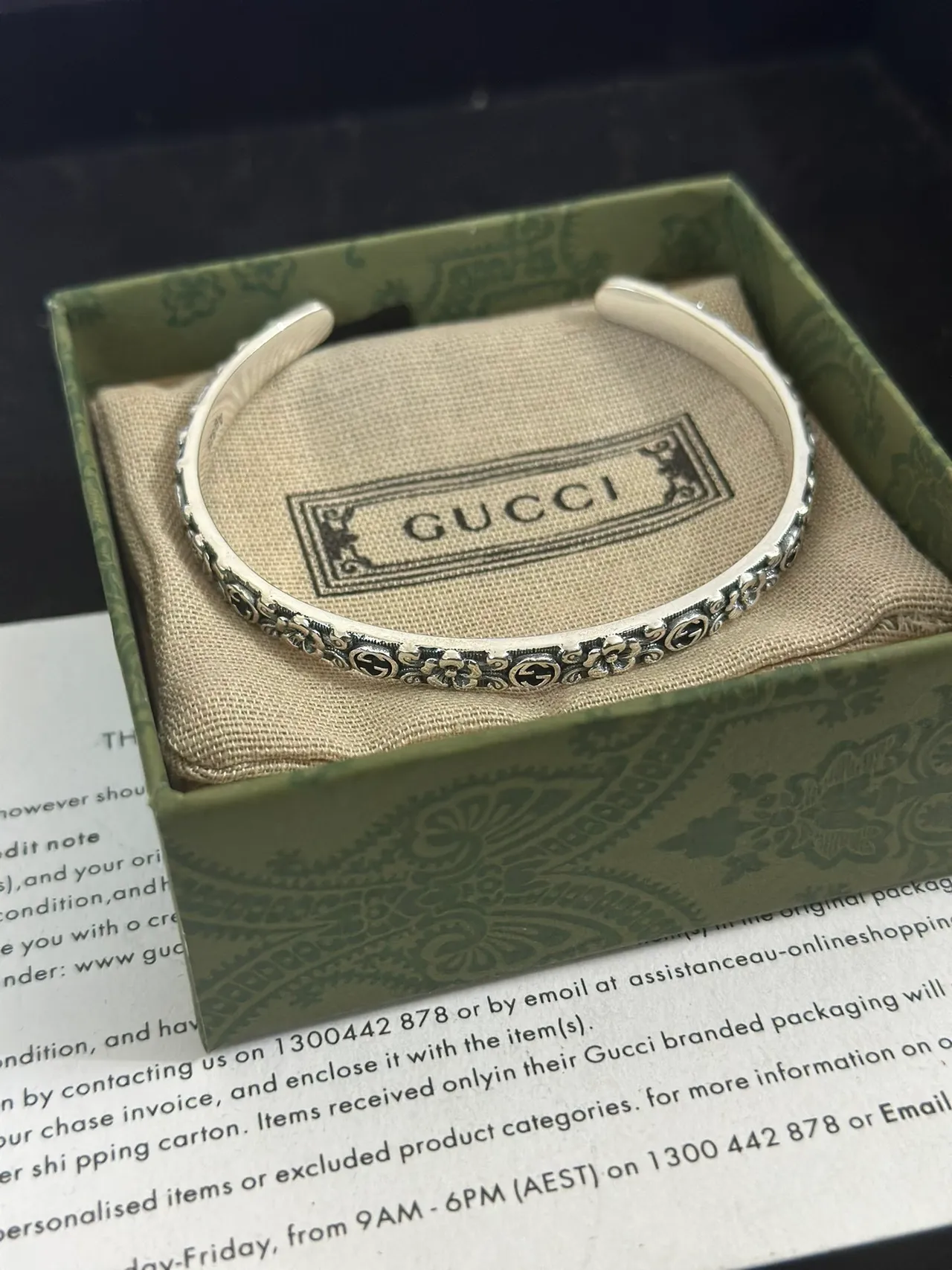 Gucci Floral and Interlocking G Engraved Silver-Tone Open Cuff Bracelet 6