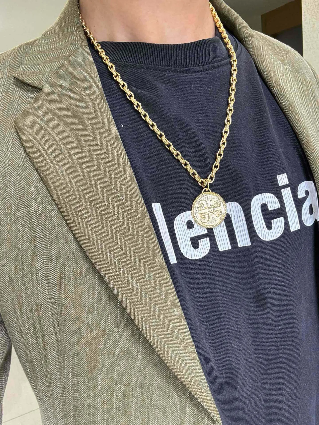Gucci GG Coin Motif Gold-Tone Chain Necklace 4