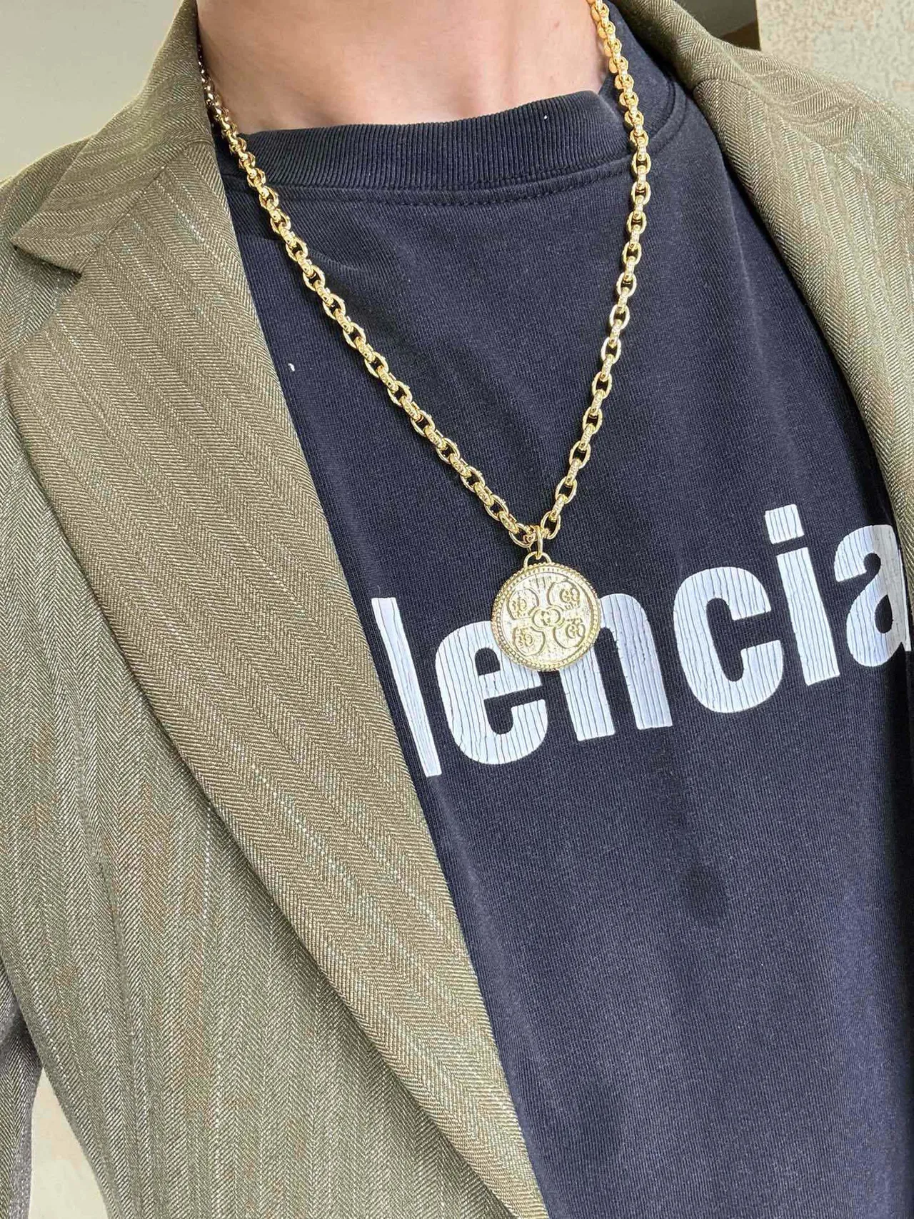 Gucci GG Coin Motif Gold-Tone Chain Necklace 8