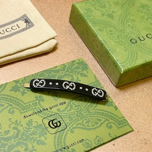 Gucci GG Crystal Hair Clip Black Acetate Brooch 2