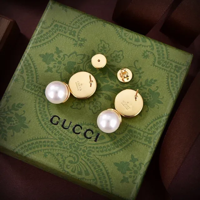 Gucci GG Marmont Black Enamel and Pearl Pendant Necklace 4