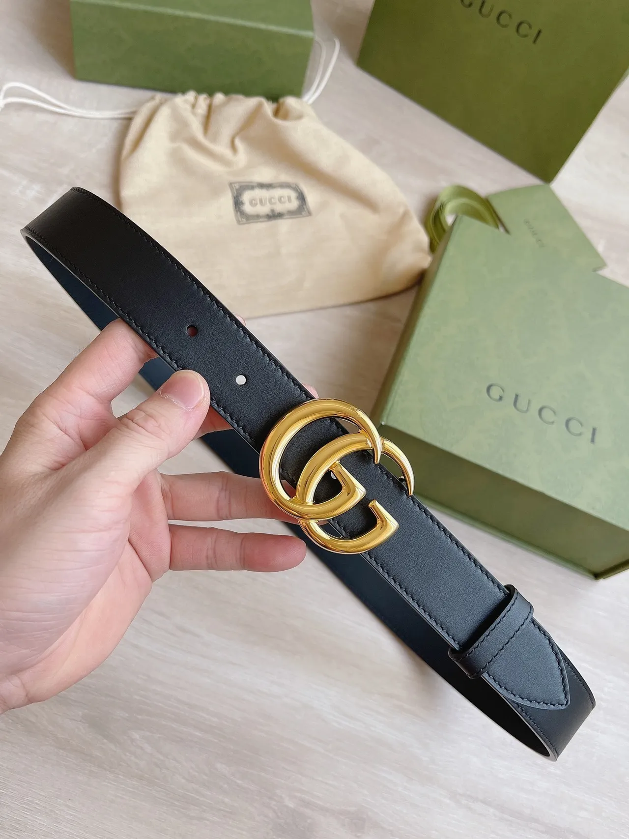 Gucci GG Marmont Black Gold Interlocking G Buckle Smooth Leather Belt 7