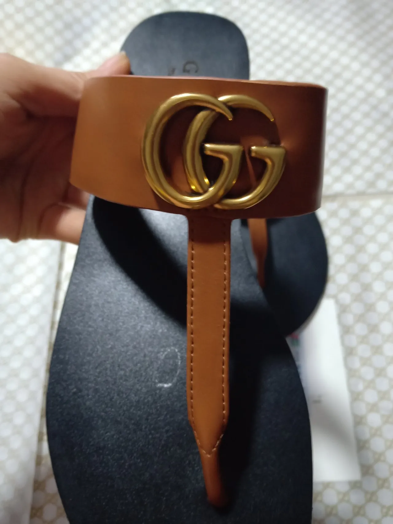 Gucci GG Marmont Marron Noir Interlocking Metal Hardware Sangle en Cuir Tan Sandales Casual 4