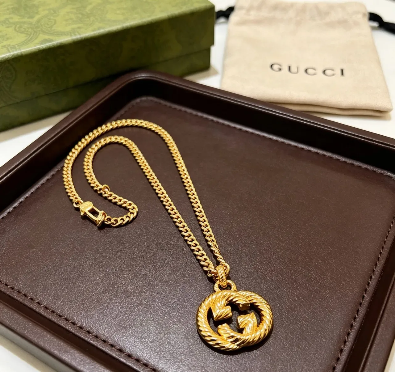 Gucci GG Marmont Gold Curb Chain Interlocking G Pendant Necklace 9